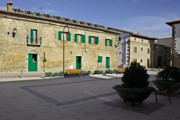 Barásoain, una de las localidades donde tapizamos